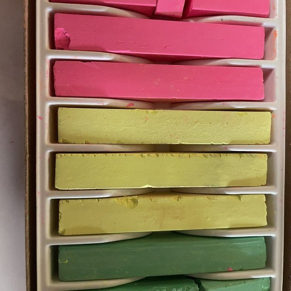 Pastels Fluorescents12 New Colors 7 1/2" x 3 1/2" - Picture 5 of 6